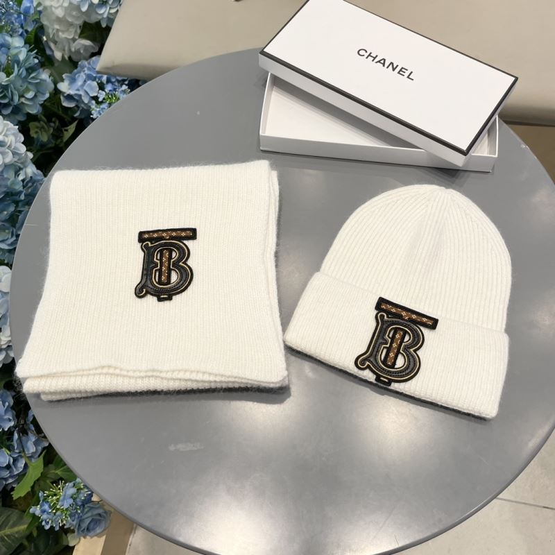 Burberry Caps Scarfs